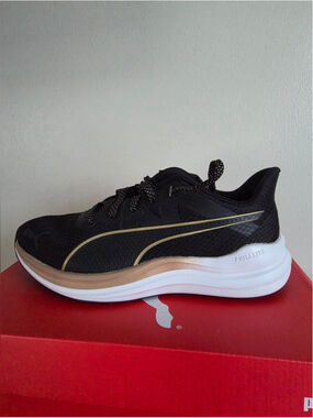 PUMA Prowl Lite Metallic Women Size 6 Wide New With Box
